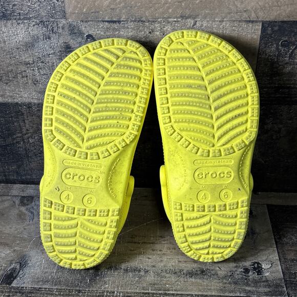 Crocs Classic Clog Men's 4 Women's 6 Canary Yellow Sandals Shoes - Picture 6 of 8